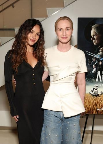 010.jpg